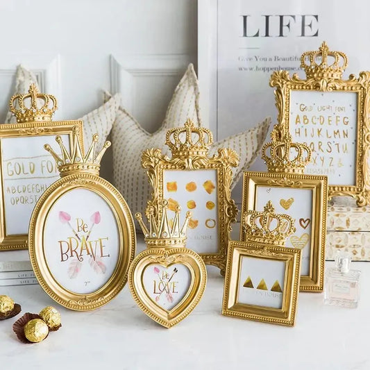 Heart-shaped Retro Crown Photo Frame