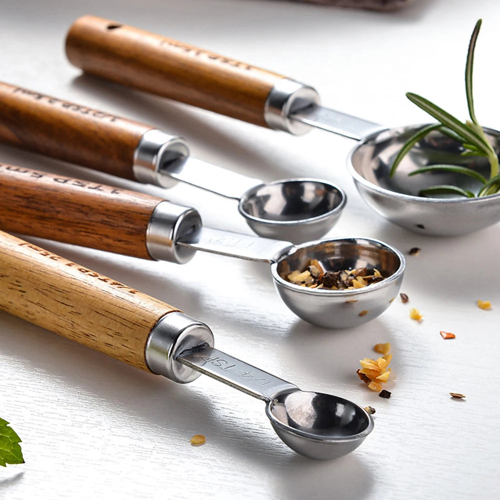 Wooden Handle Stainless Steel Measuring Cups